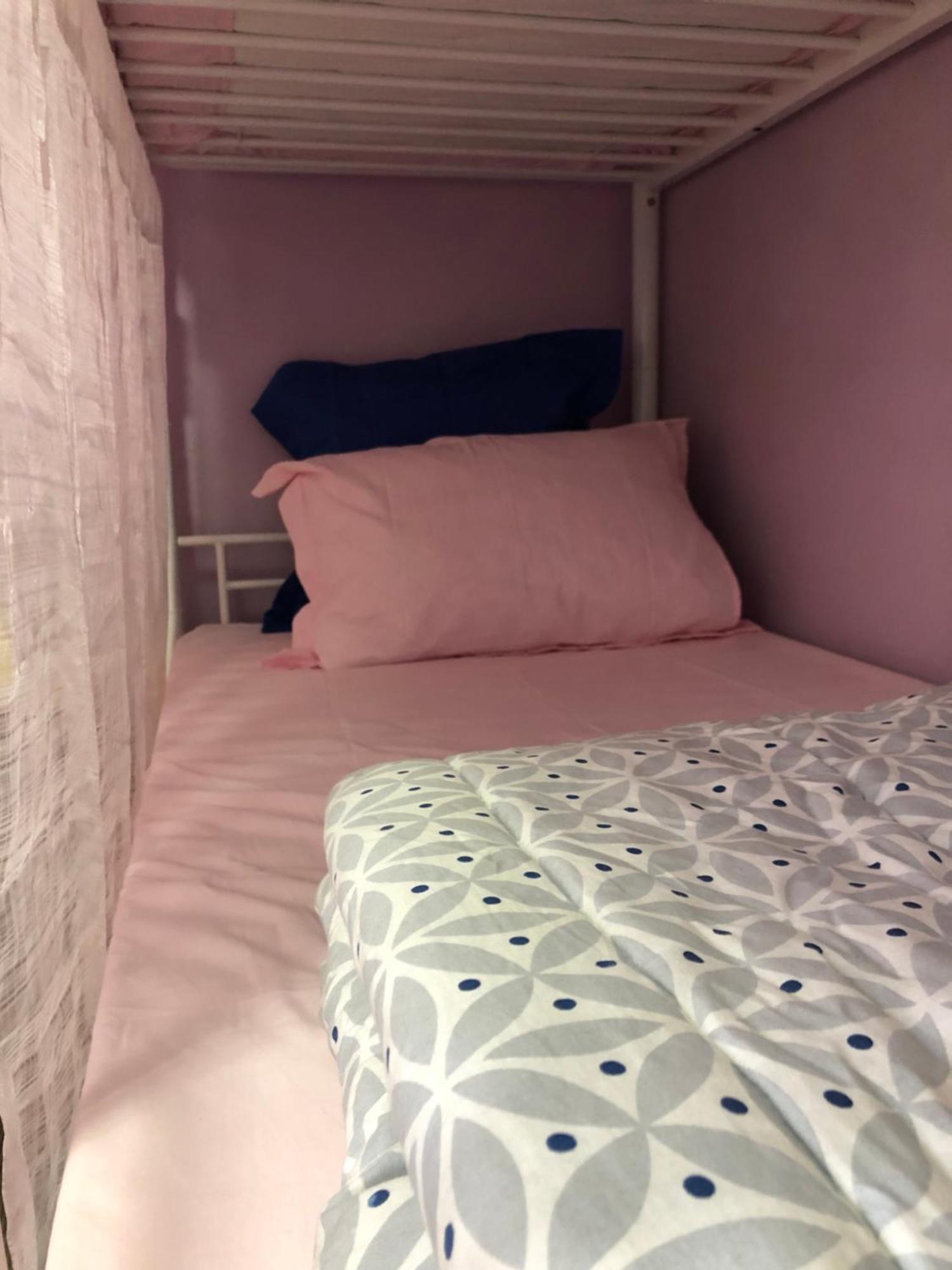 Female-Dortoir Femme -Dorm Shared Room Paris 博比尼 外观 照片