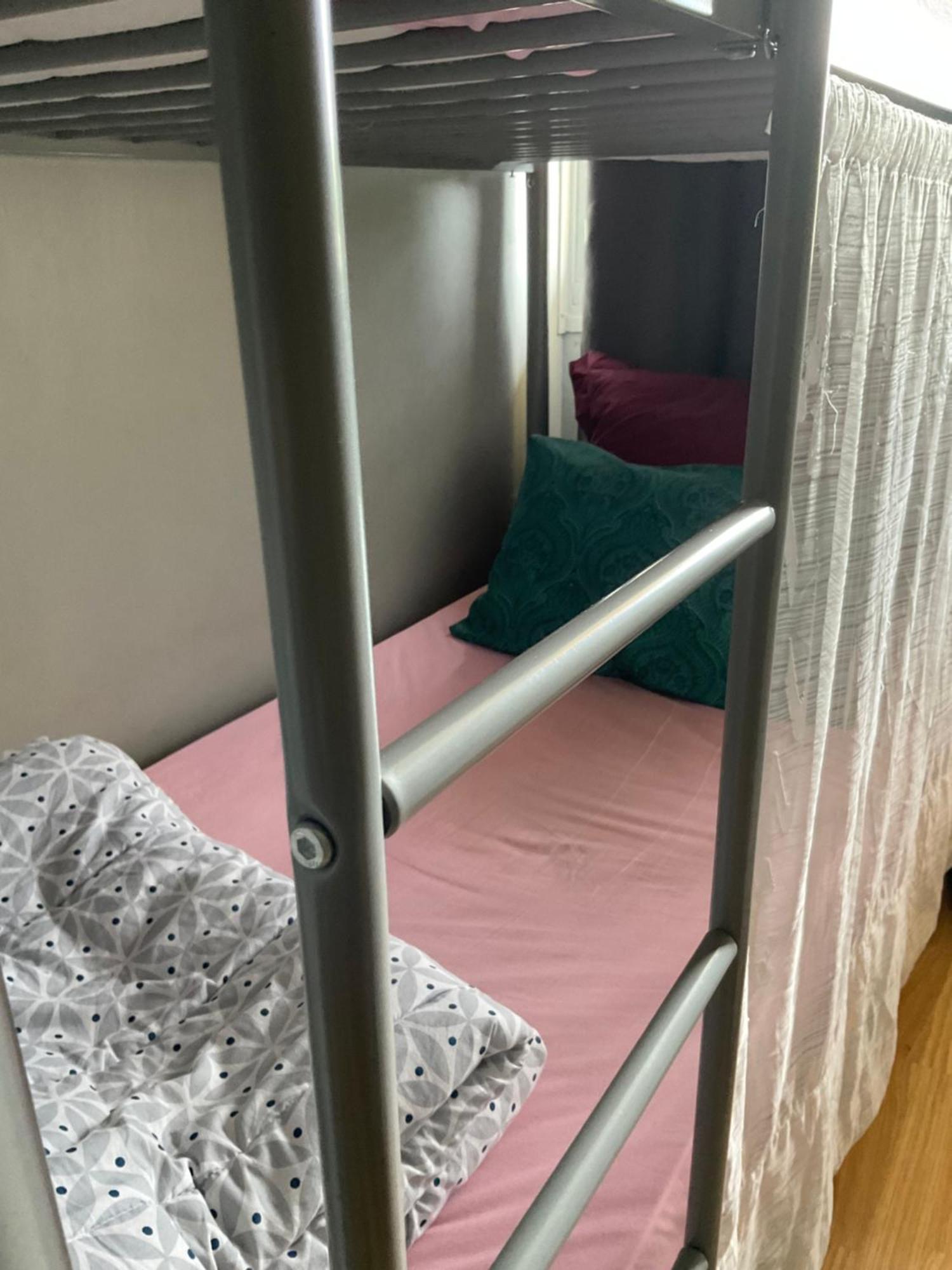 Female-Dortoir Femme -Dorm Shared Room Paris 博比尼 外观 照片