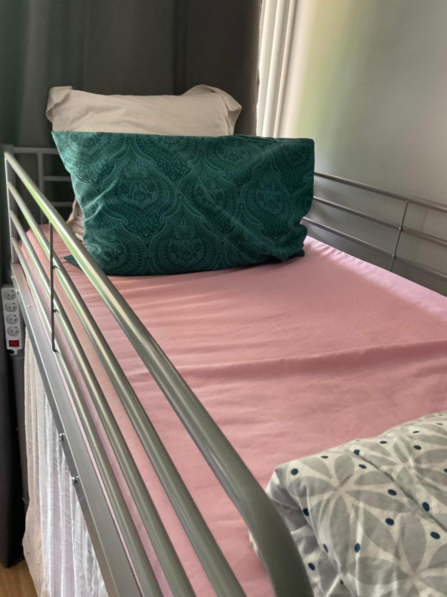 Female-Dortoir Femme -Dorm Shared Room Paris 博比尼 外观 照片